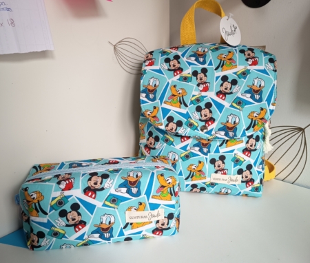 conjunto mochila+estuche